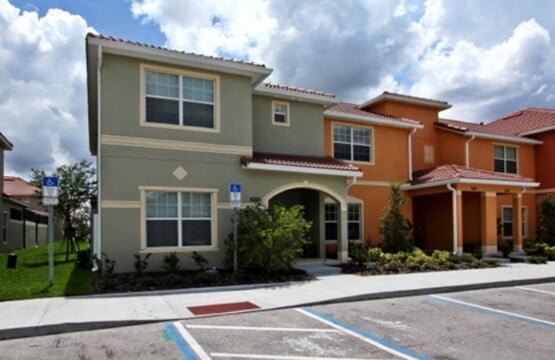 Brasileiros trocam os hoteis por casas em Orlando, diz Tribuna da Bahia