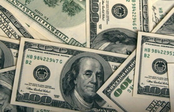 Ferramenta do Banco Central permite saber onde comprar dólar mais barato