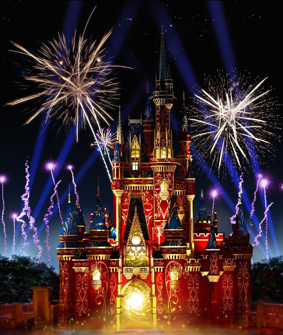 "Happily Ever AfterÓ Fireworks and Projection Spectacular Debuts May 12 at Magic Kingdom Park