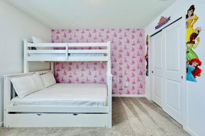 Quarto com beliche + solteiro