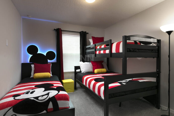 Quarto com beliche + solteiro