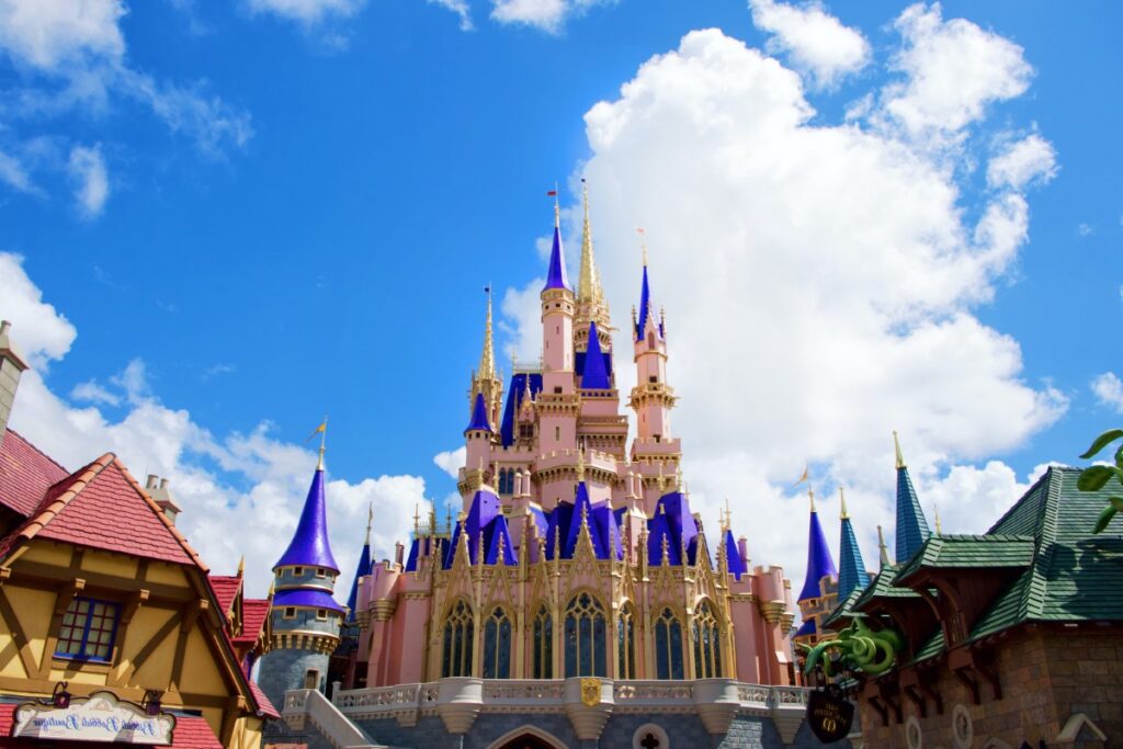 Castelo da Cinderela na Disney: veja onde fica e como é