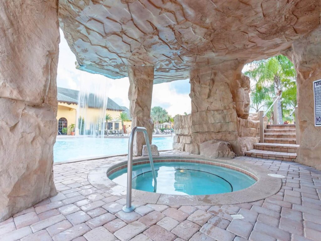 Paradise Palms Resort