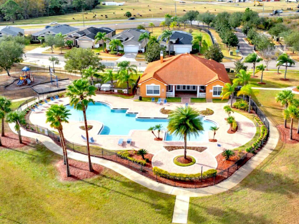 Crystal Cove Resort
