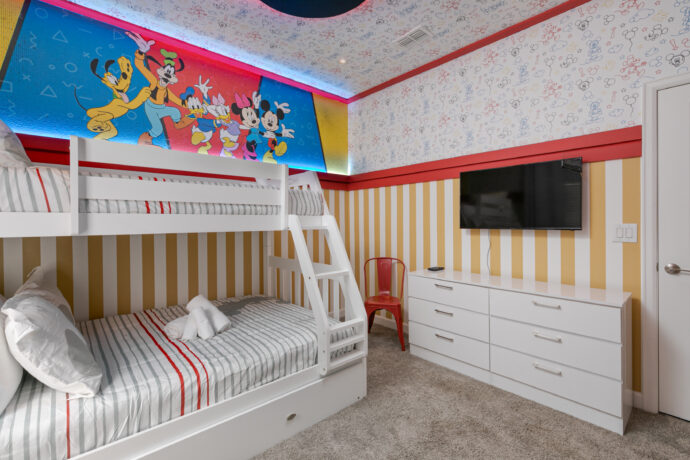 Quarto com beliche + solteiro
